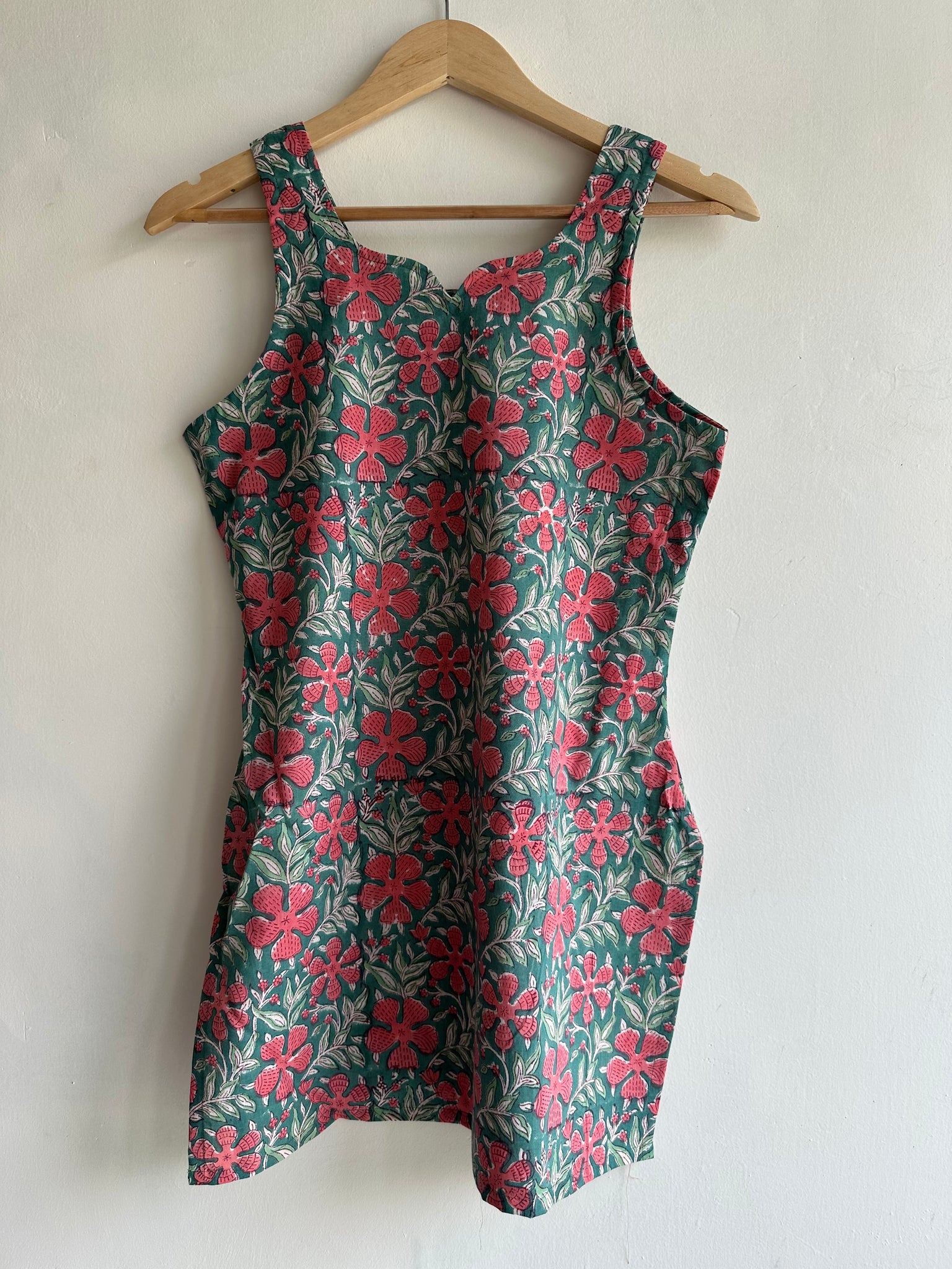 Sleeveless kurti