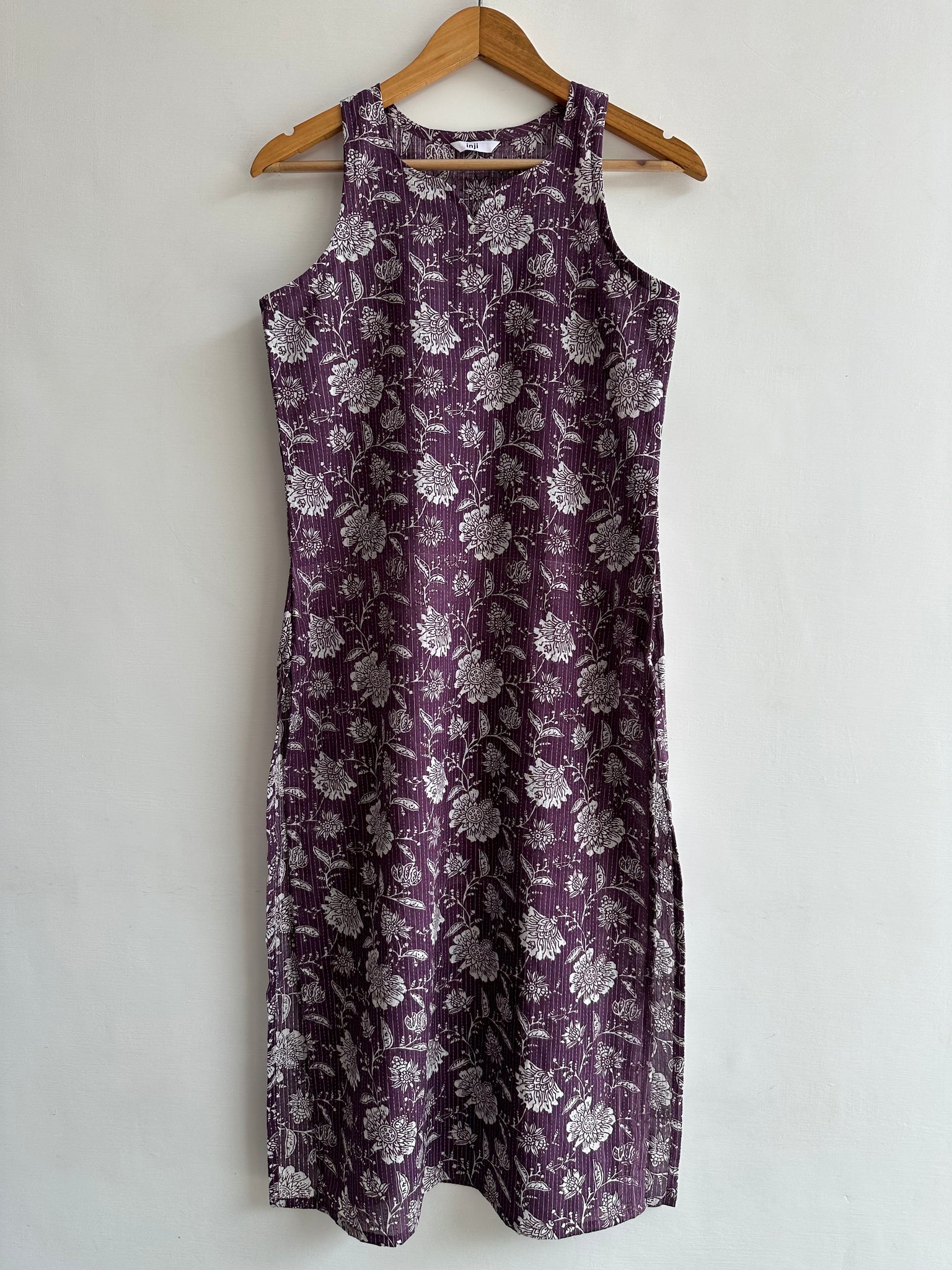 Sleeveless kurta (kantha fabric)