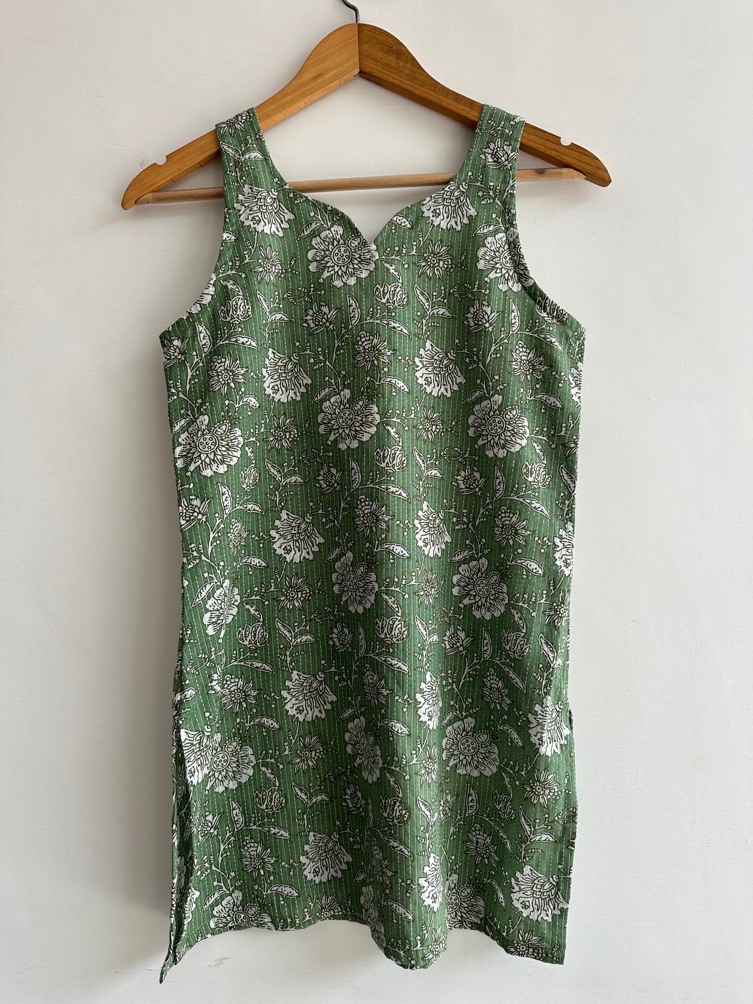 Sleeveless kurti (kantha fabric)