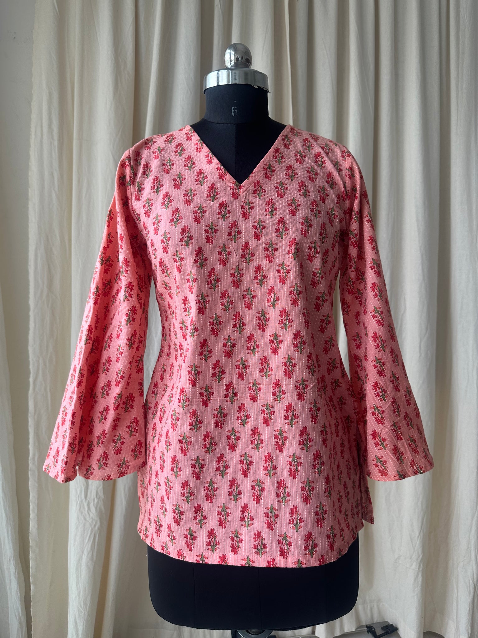 Flared sleeves tunic (kantha fabric)