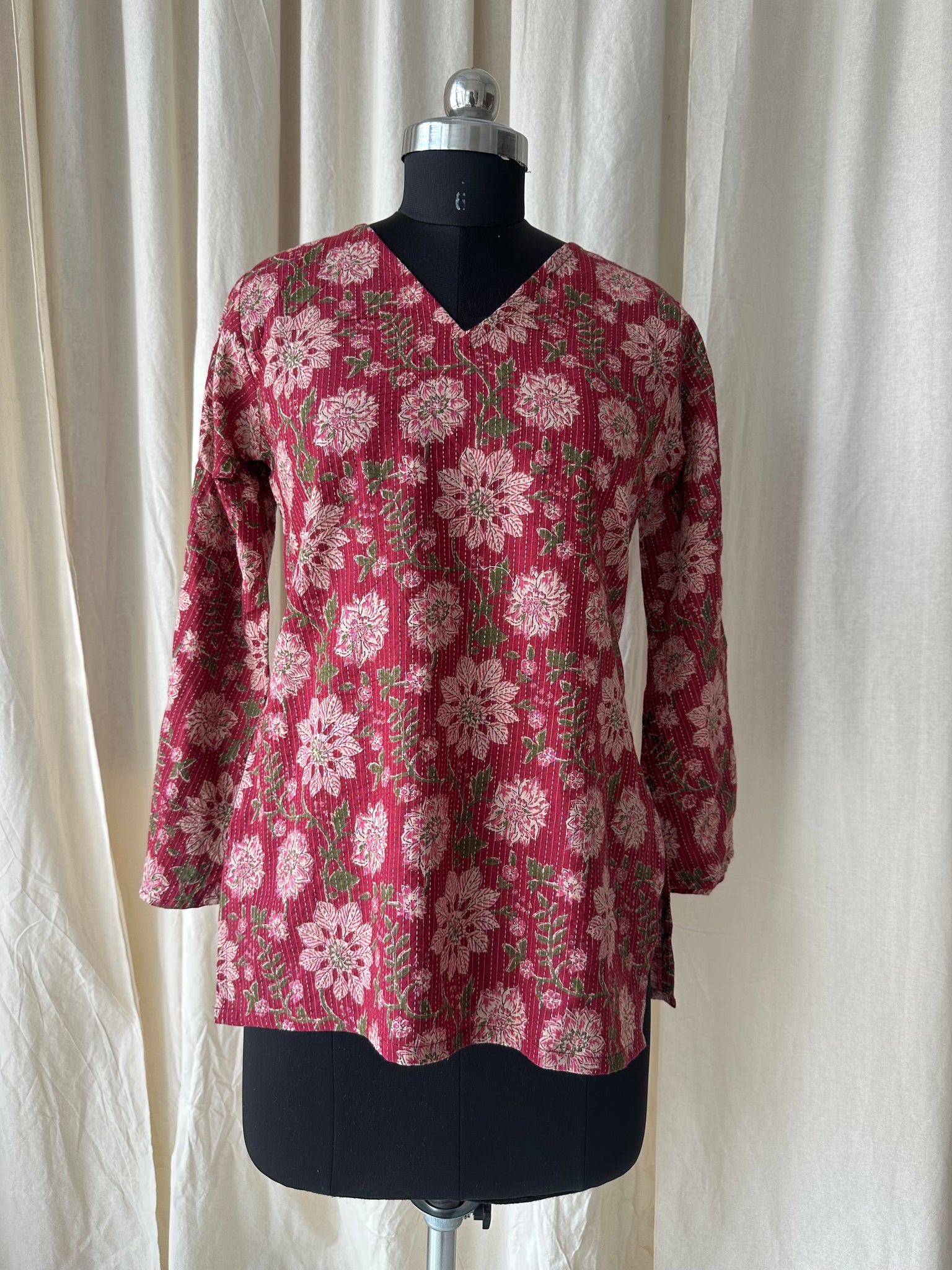Flared sleeves tunic (kantha fabric)