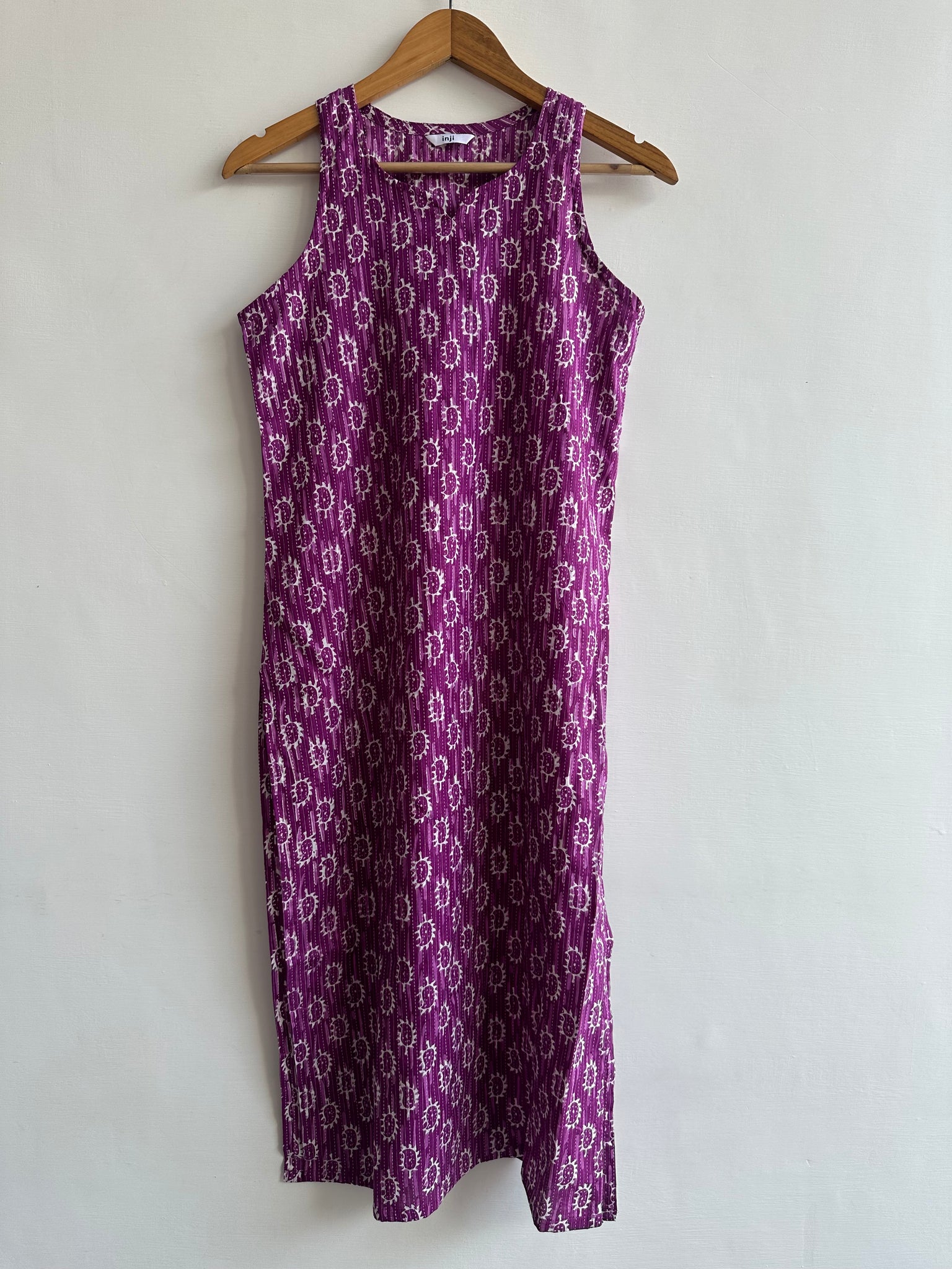 Sleeveless kurta (kantha fabric)