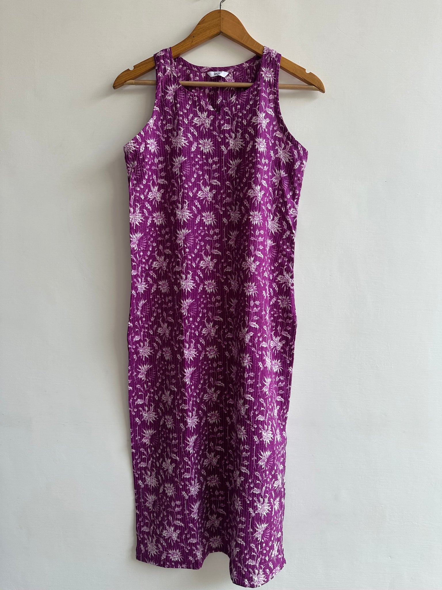 Sleeveless kurta (kantha fabric)