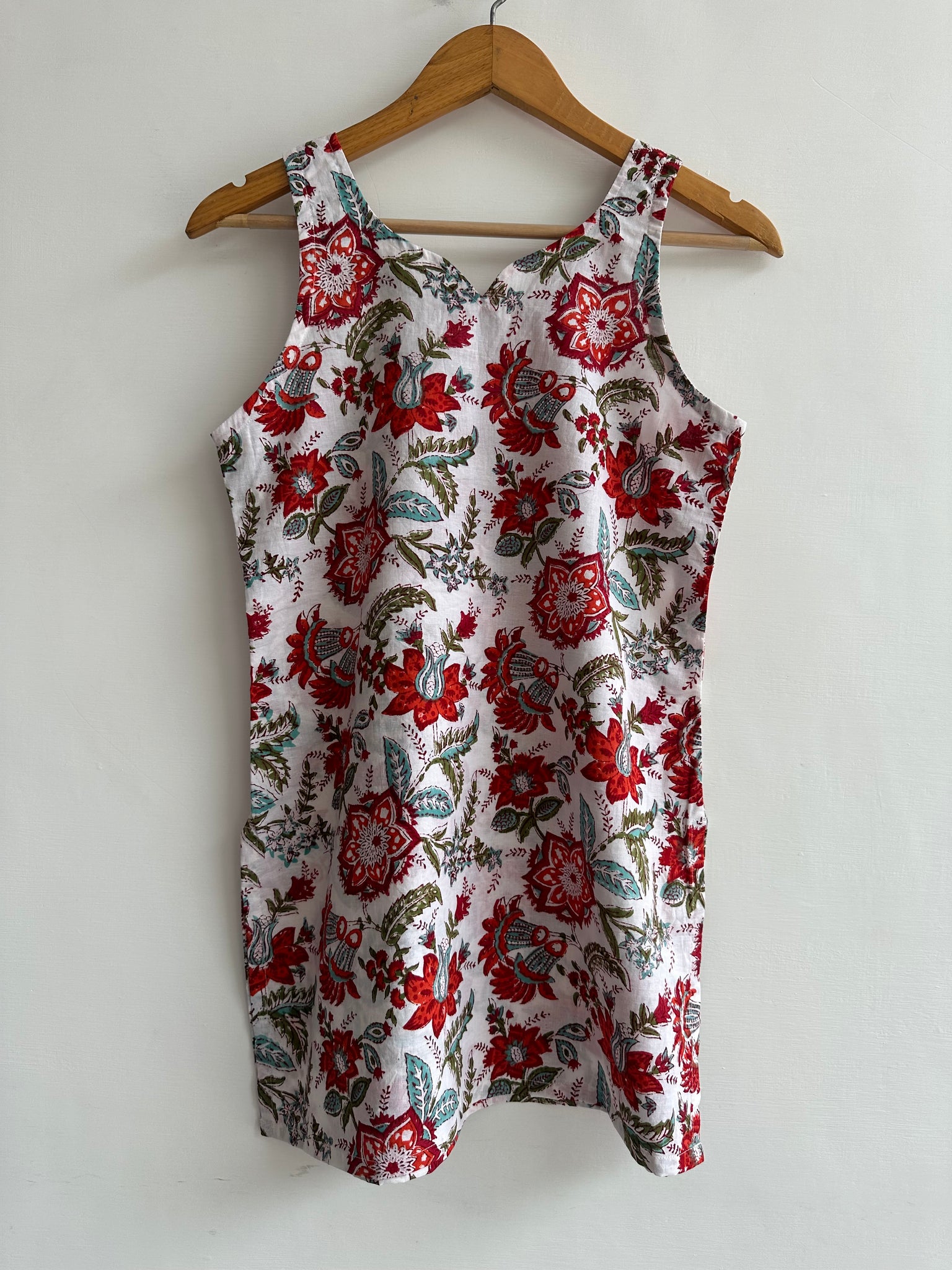 Sleeveless kurti