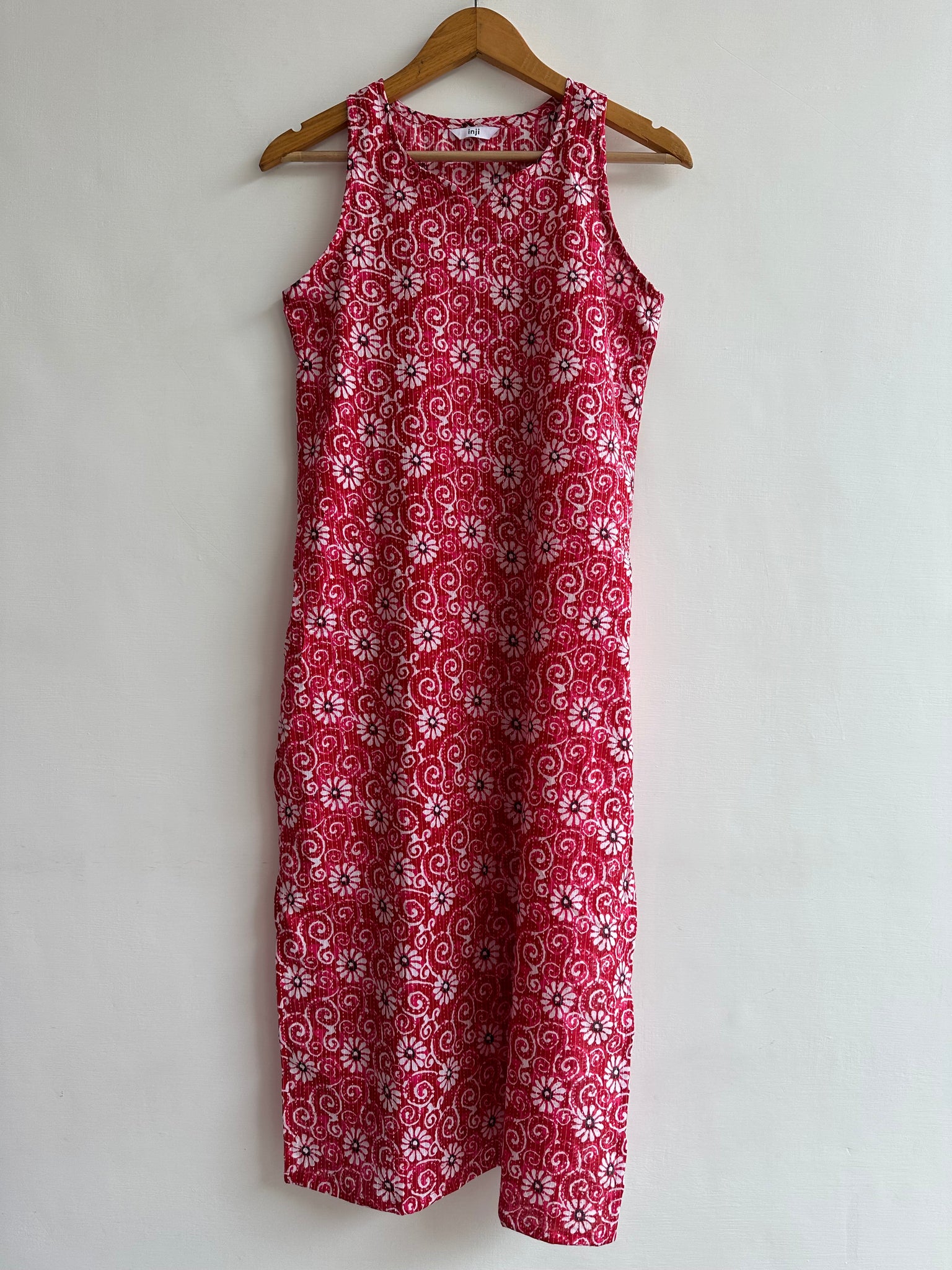 Sleeveless kurta (kantha fabric)