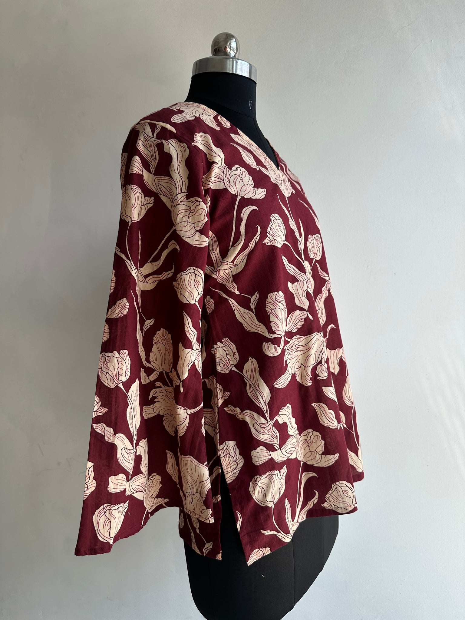 Flared sleeves tunic