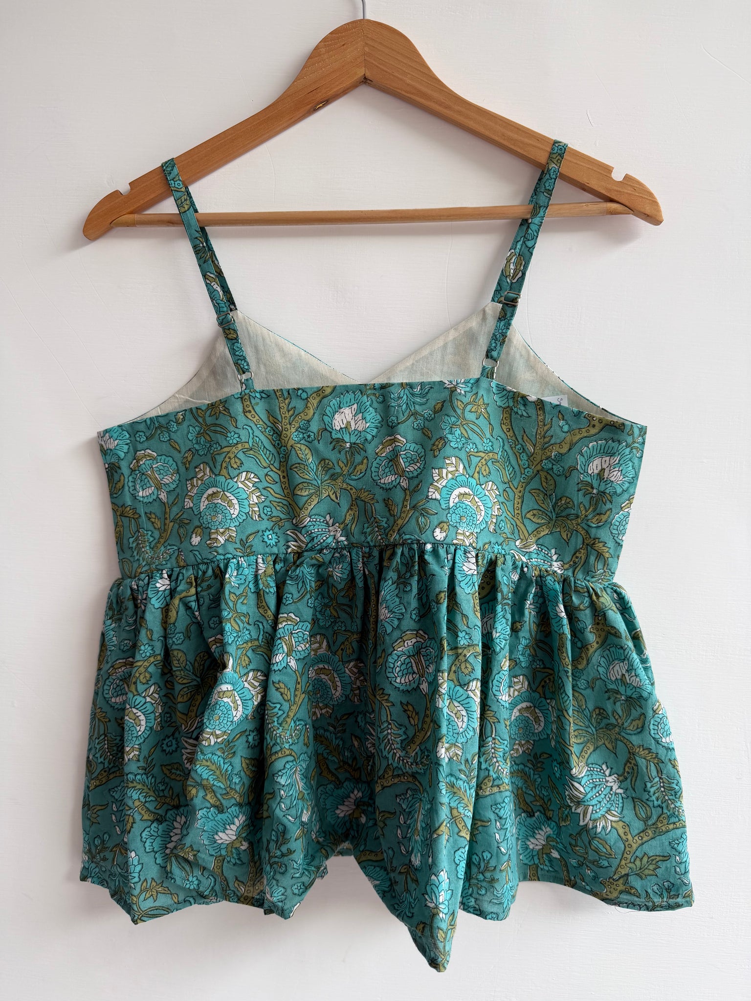 EvaCC Strap Top