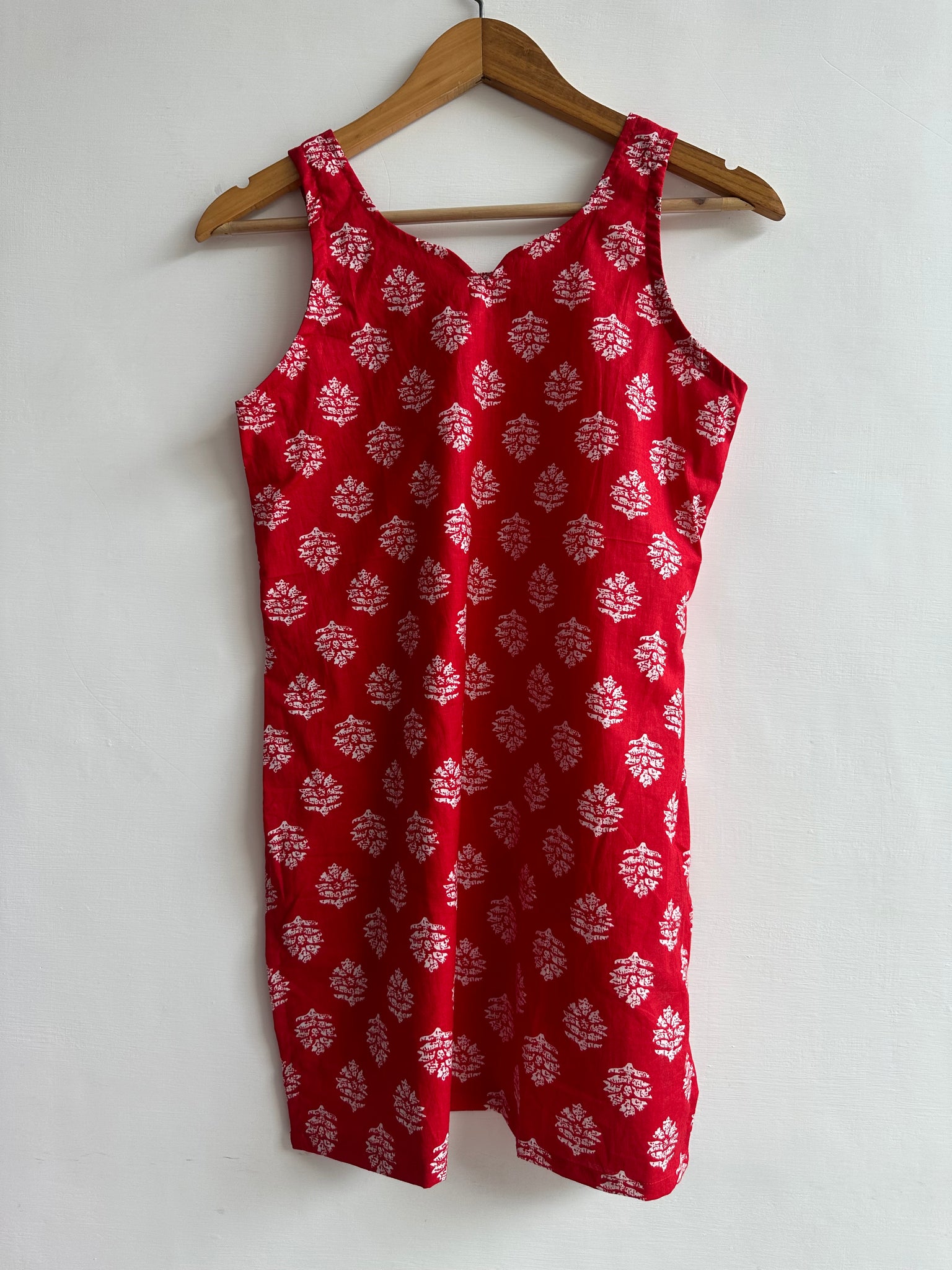 Sleeveless kurti