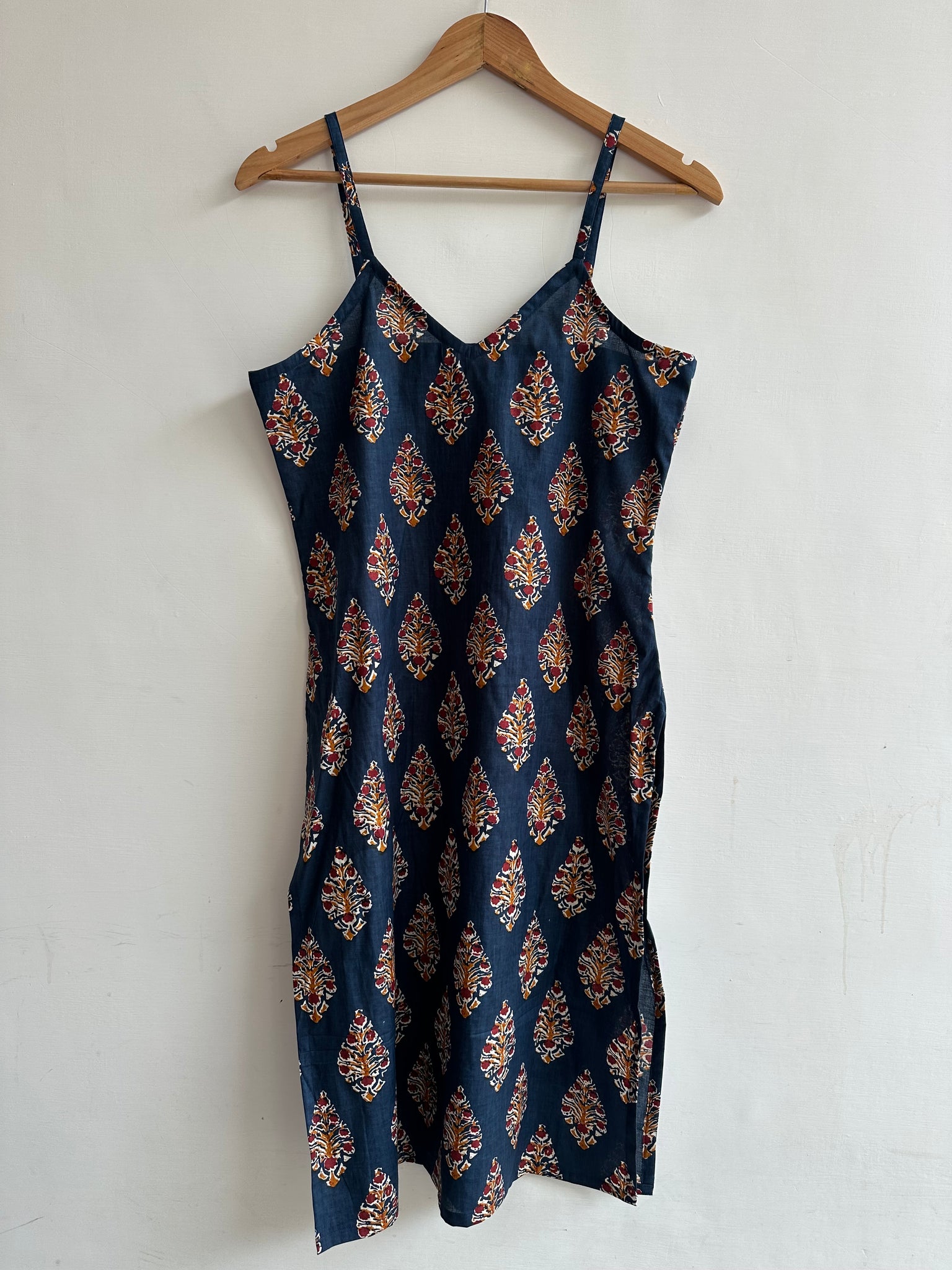 Avni kurti