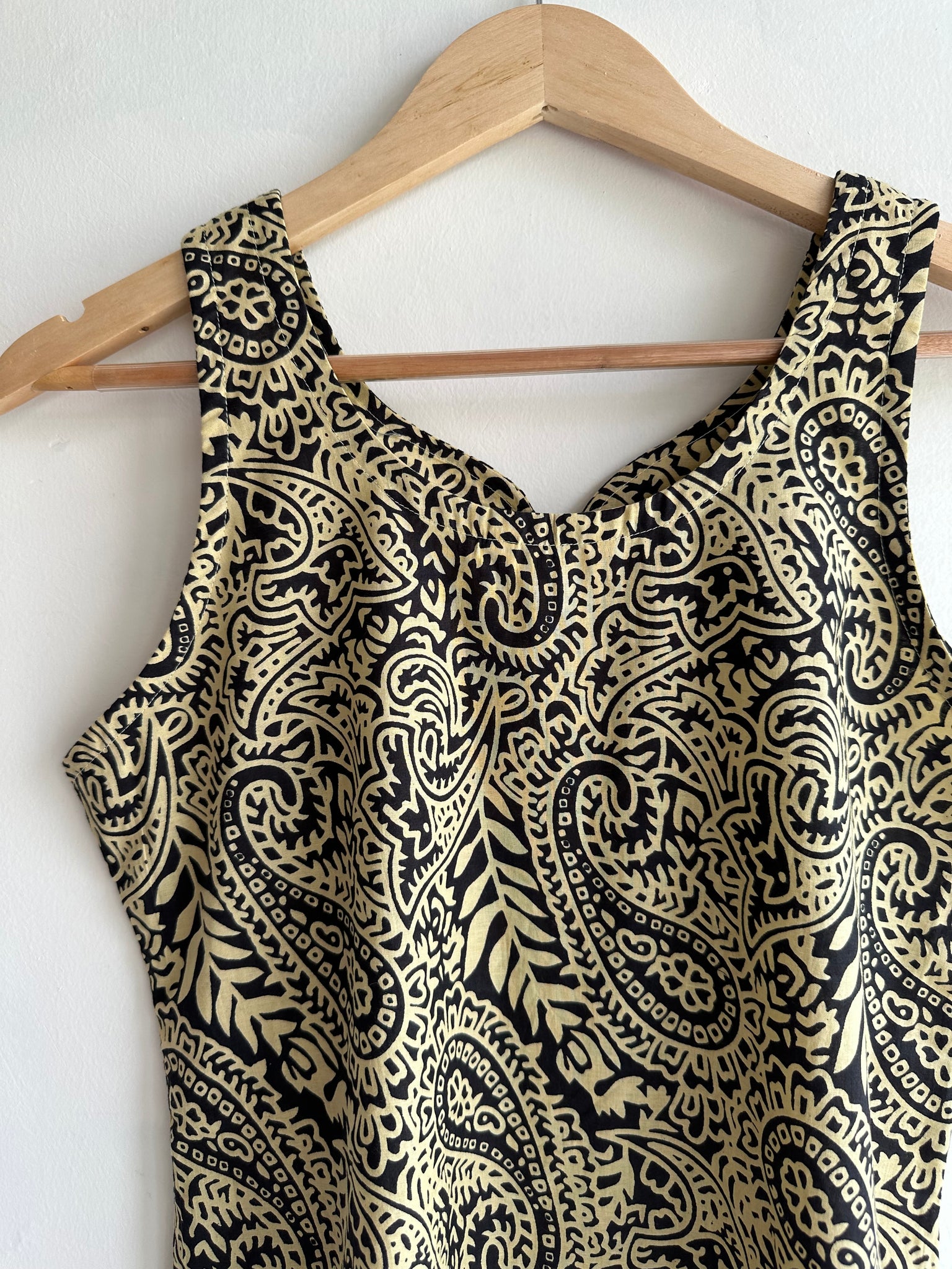 Sleeveless kurti