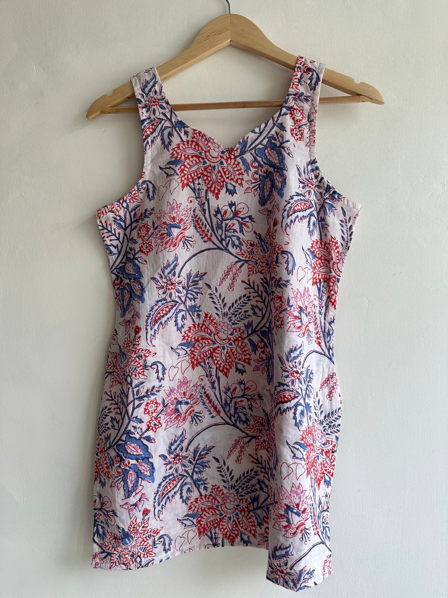 Sleeveless kurti