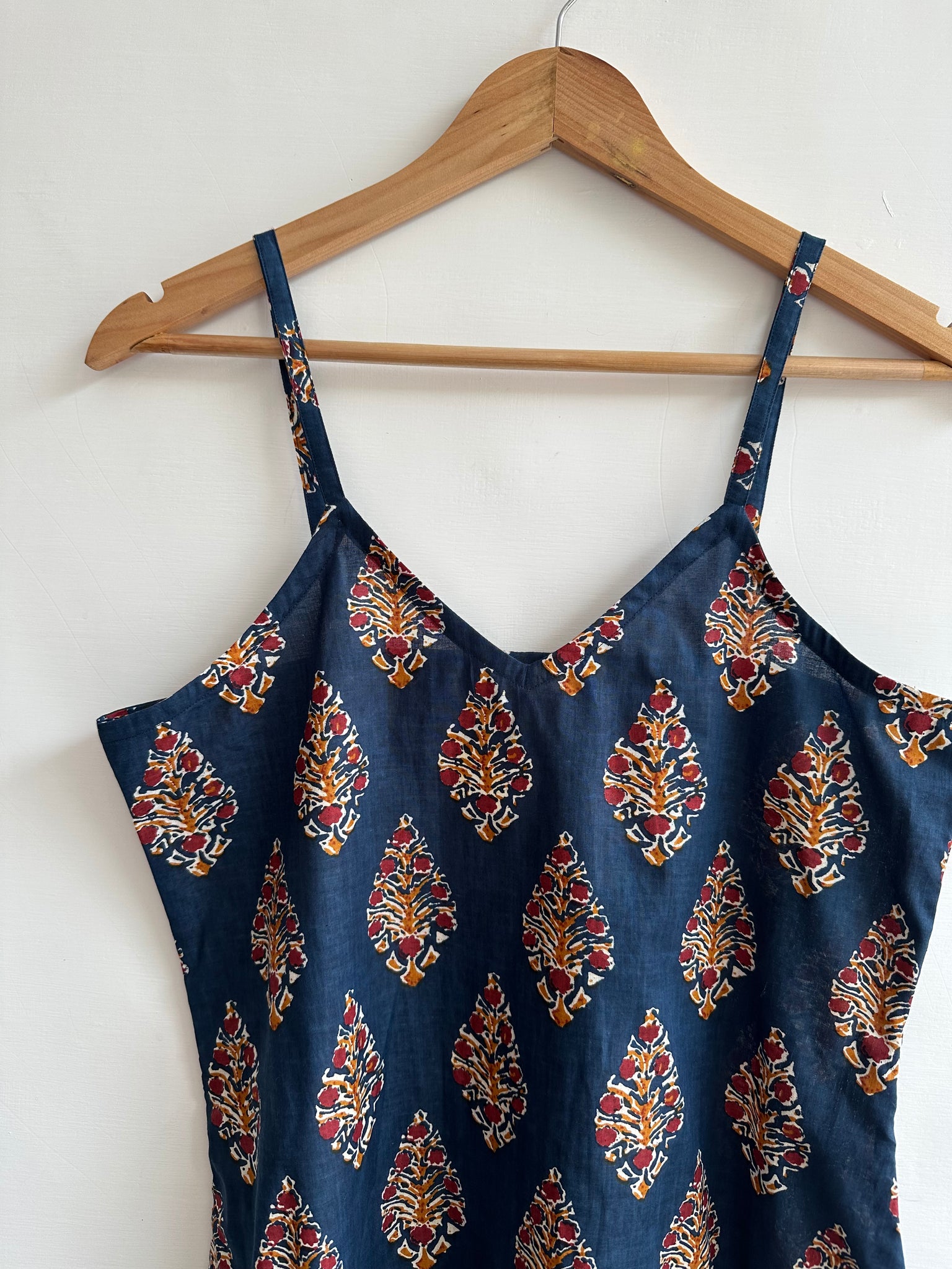 Avni kurti