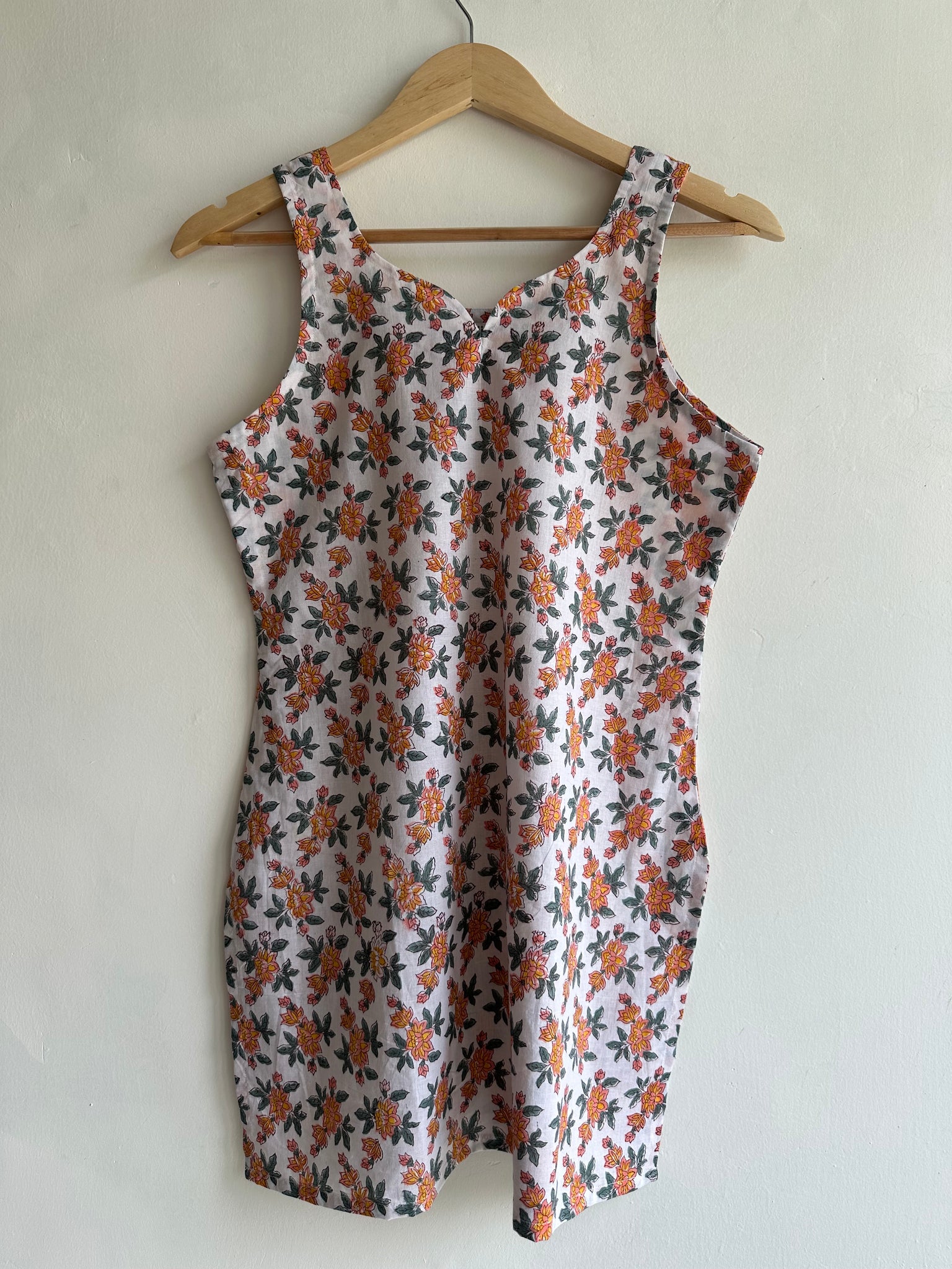 Sleeveless kurti