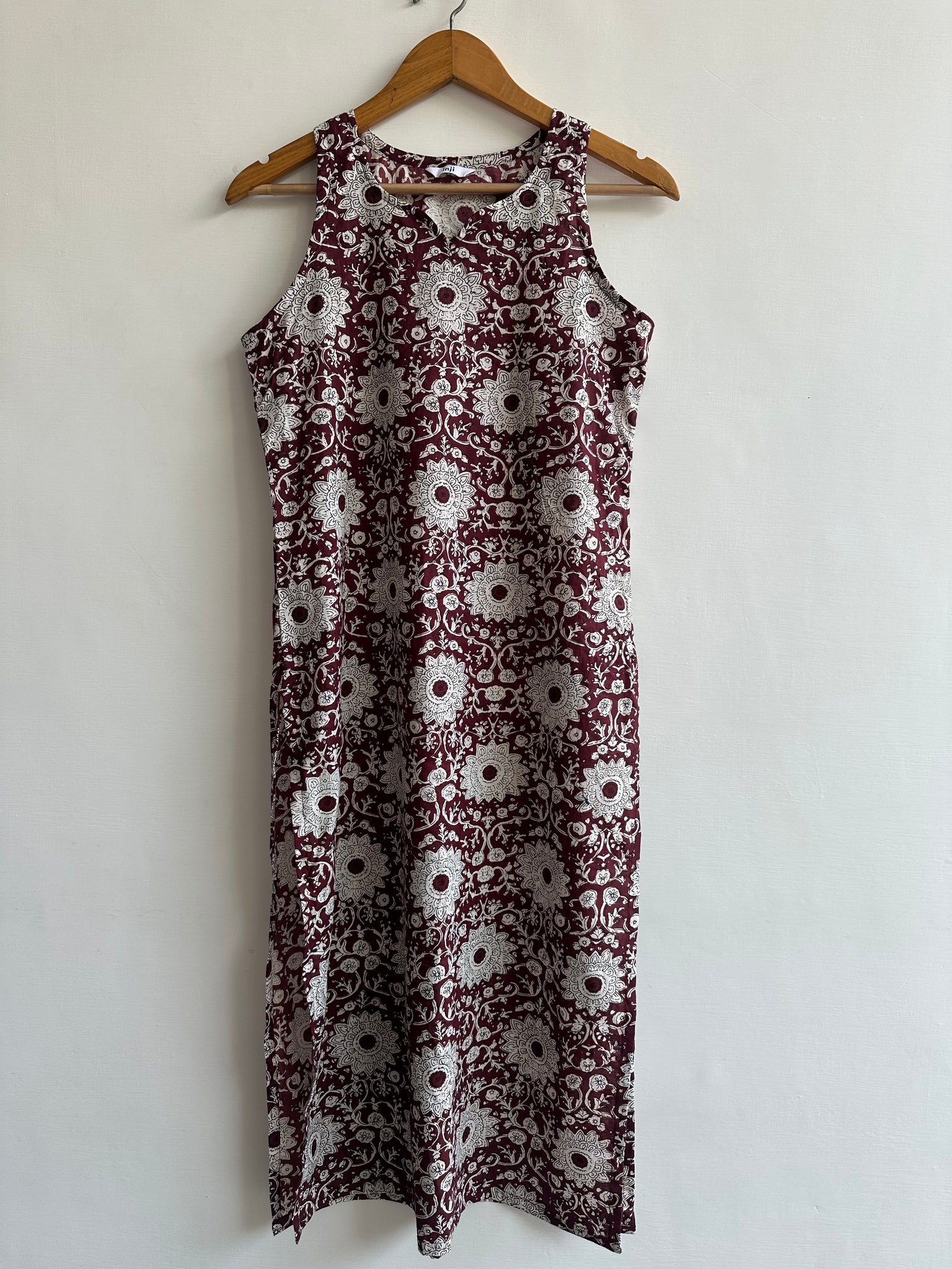 Sleeveless kurta