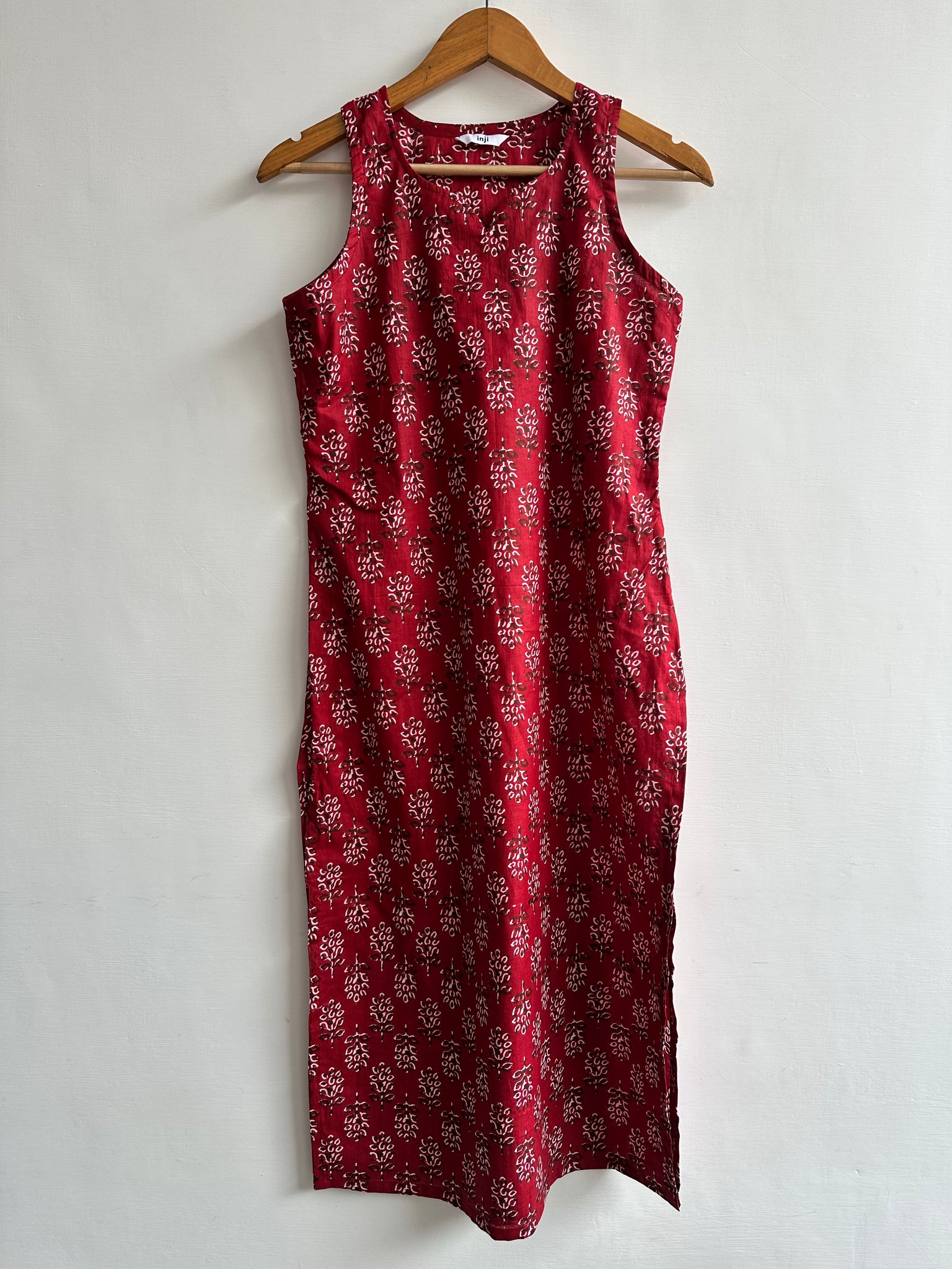 Sleeveless kurta