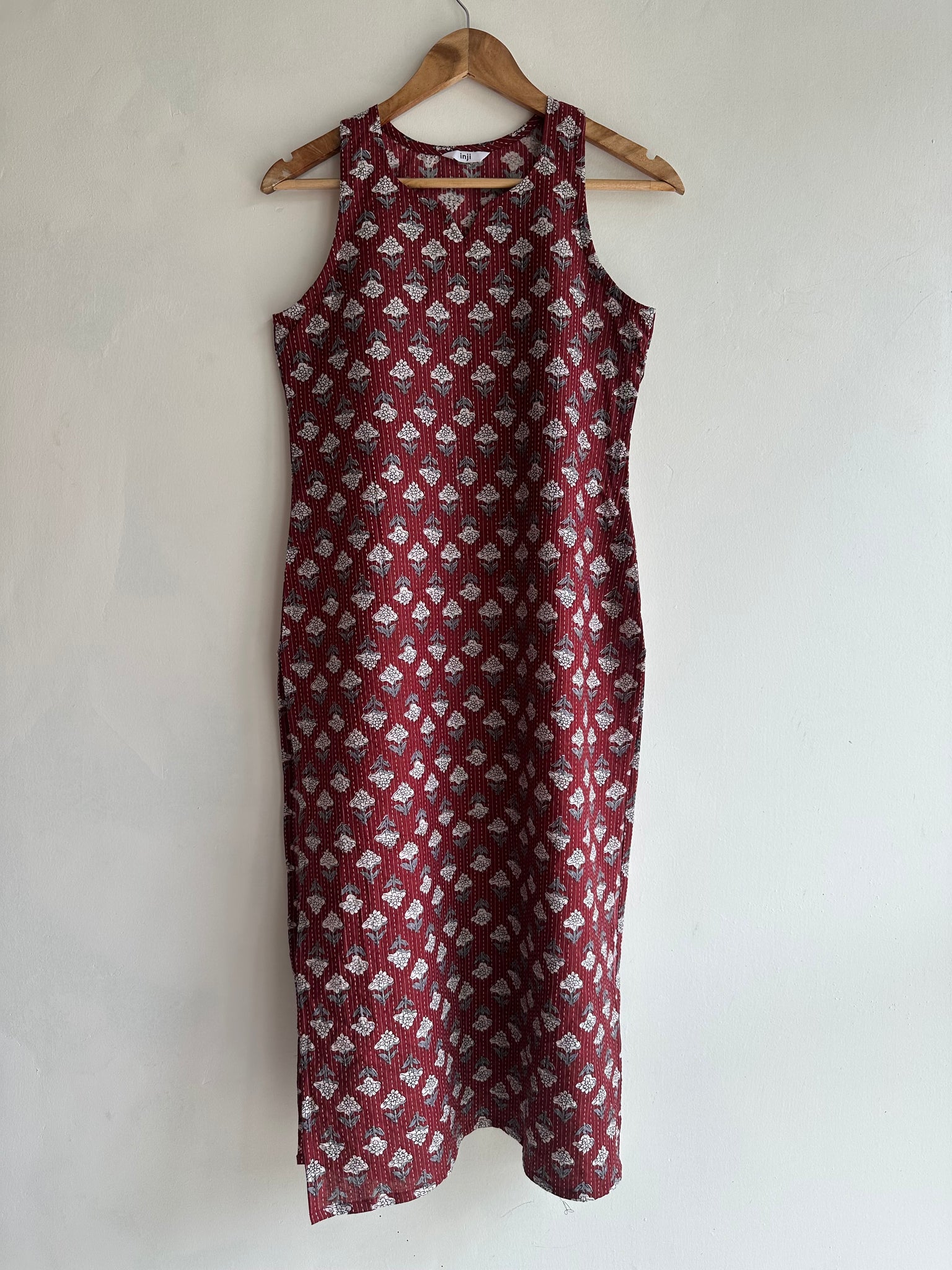 Sleeveless kurta (kantha fabric)