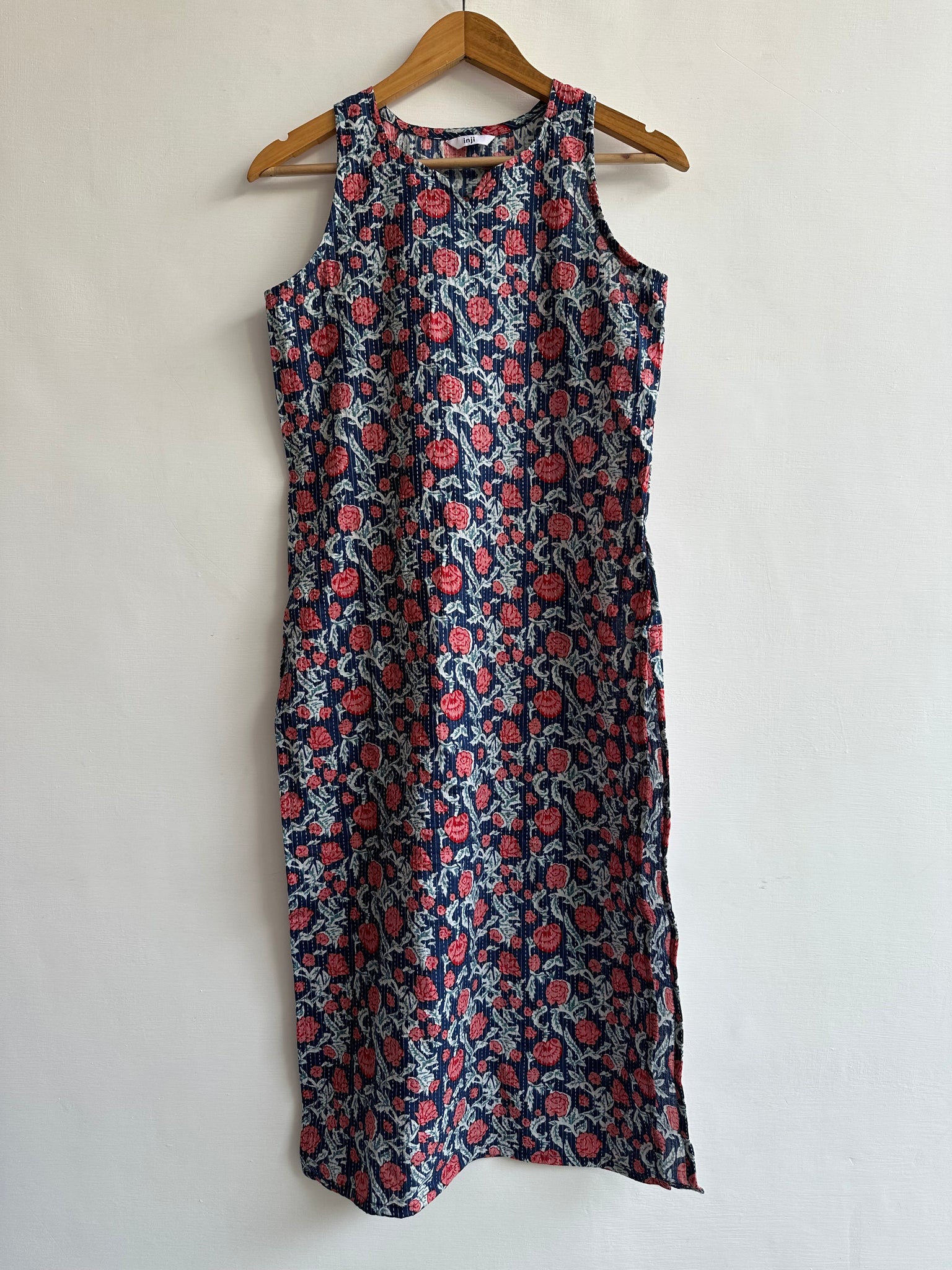 Sleeveless kurta (kantha fabric)