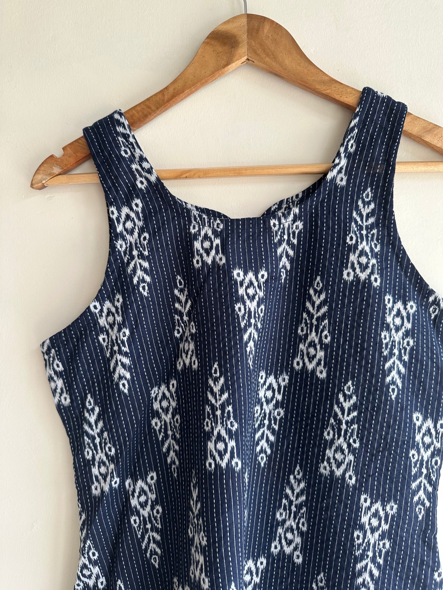 Sleeveless kurti