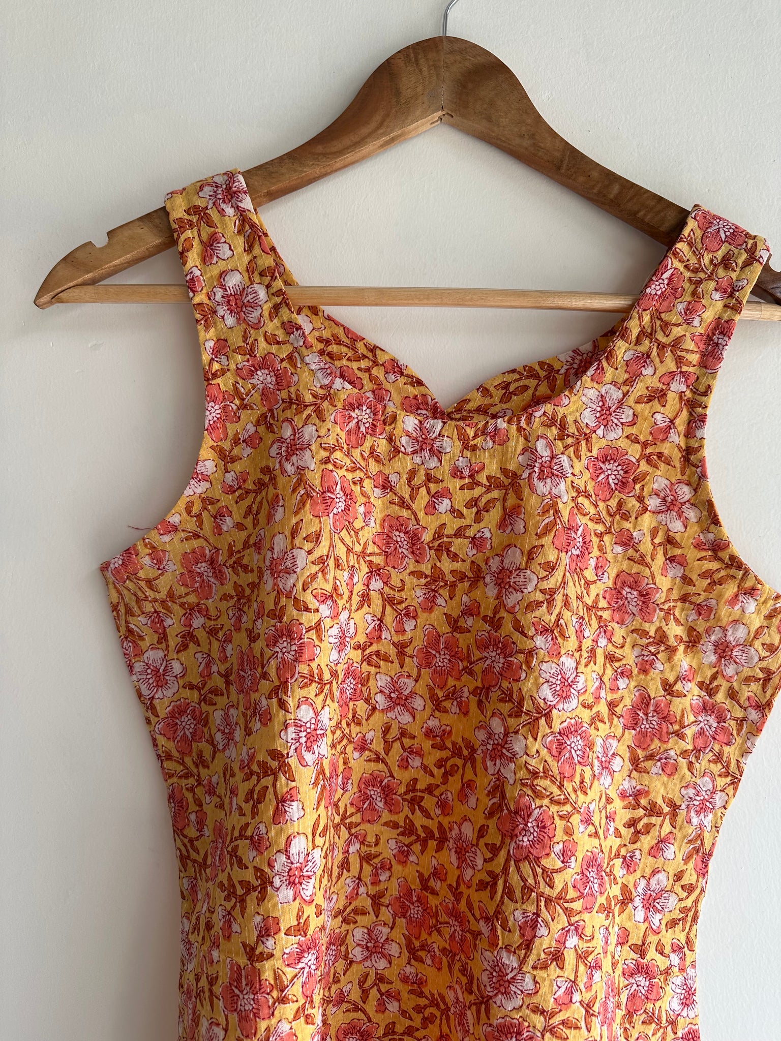 Sleeveless kurti