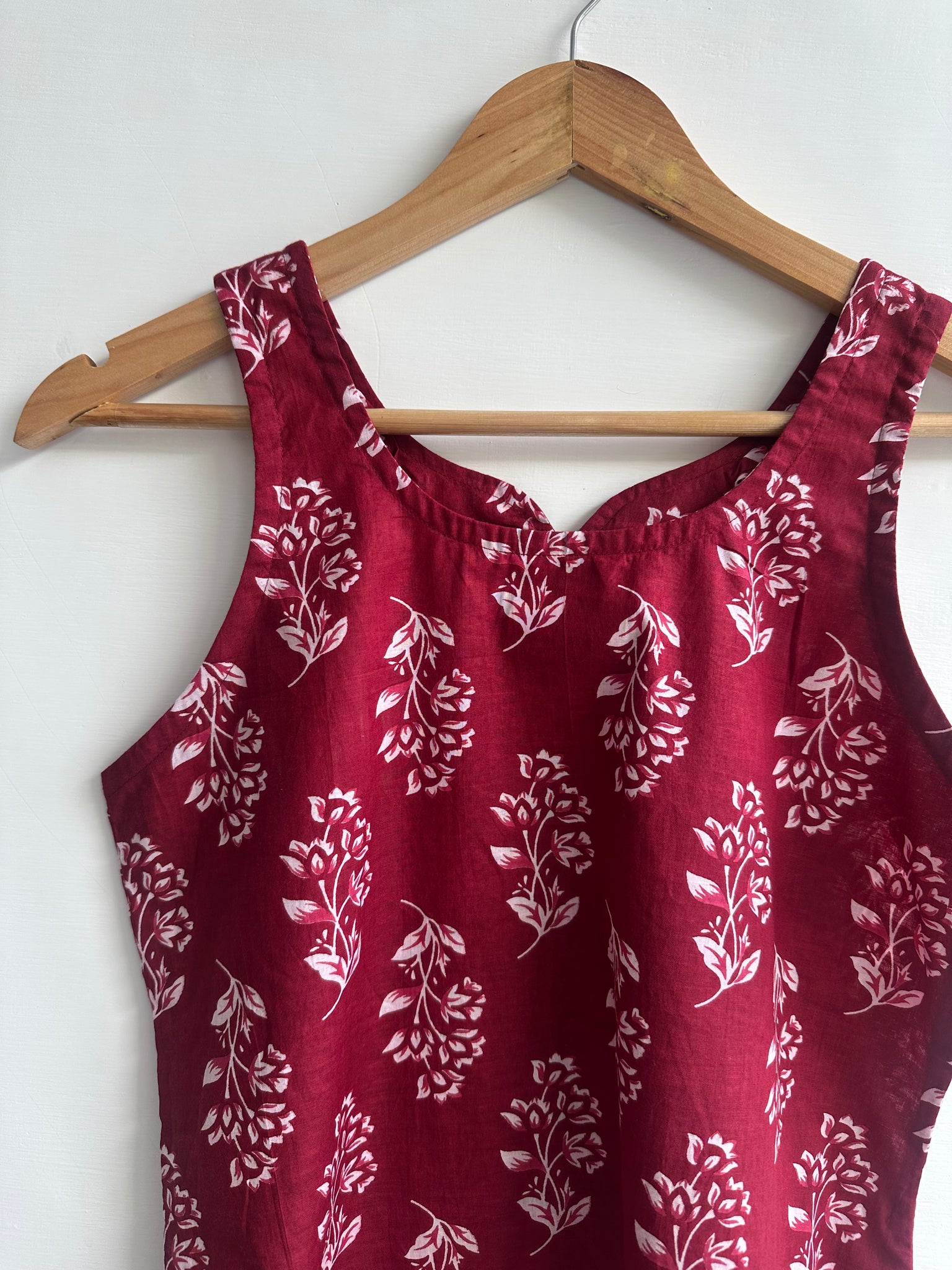 Sleeveless kurti