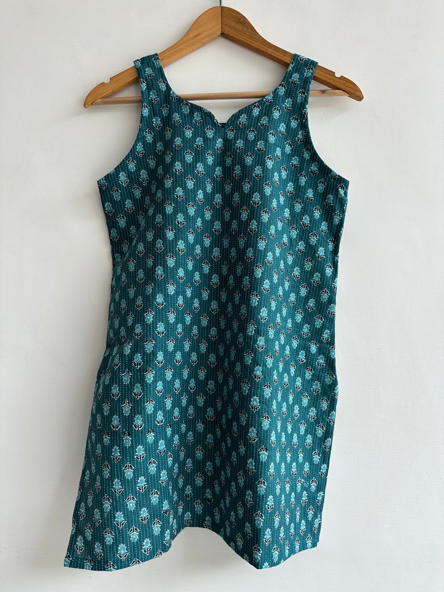 Sleeveless kurti (kantha fabric)