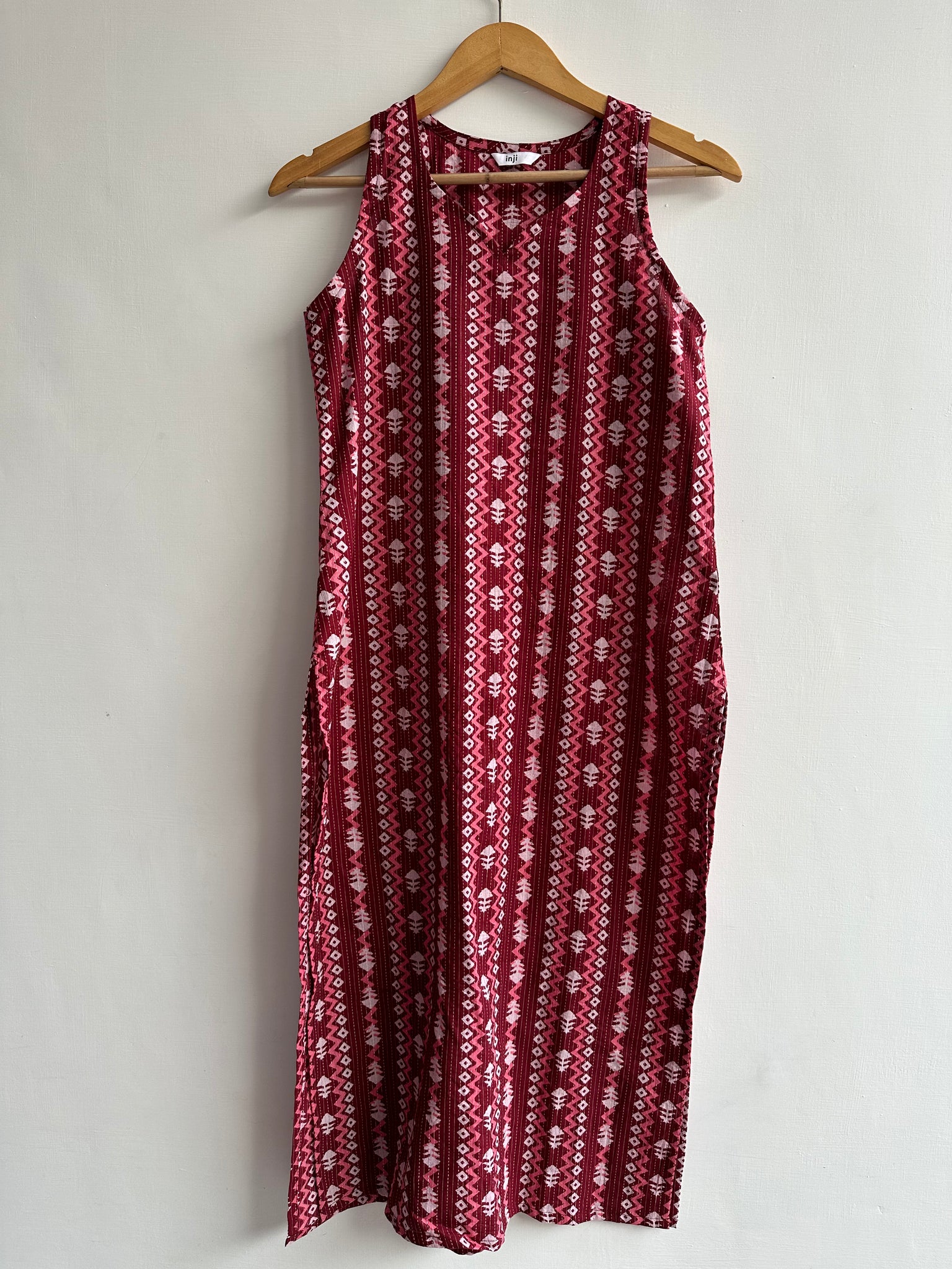 Sleeveless kurta (kantha fabric)