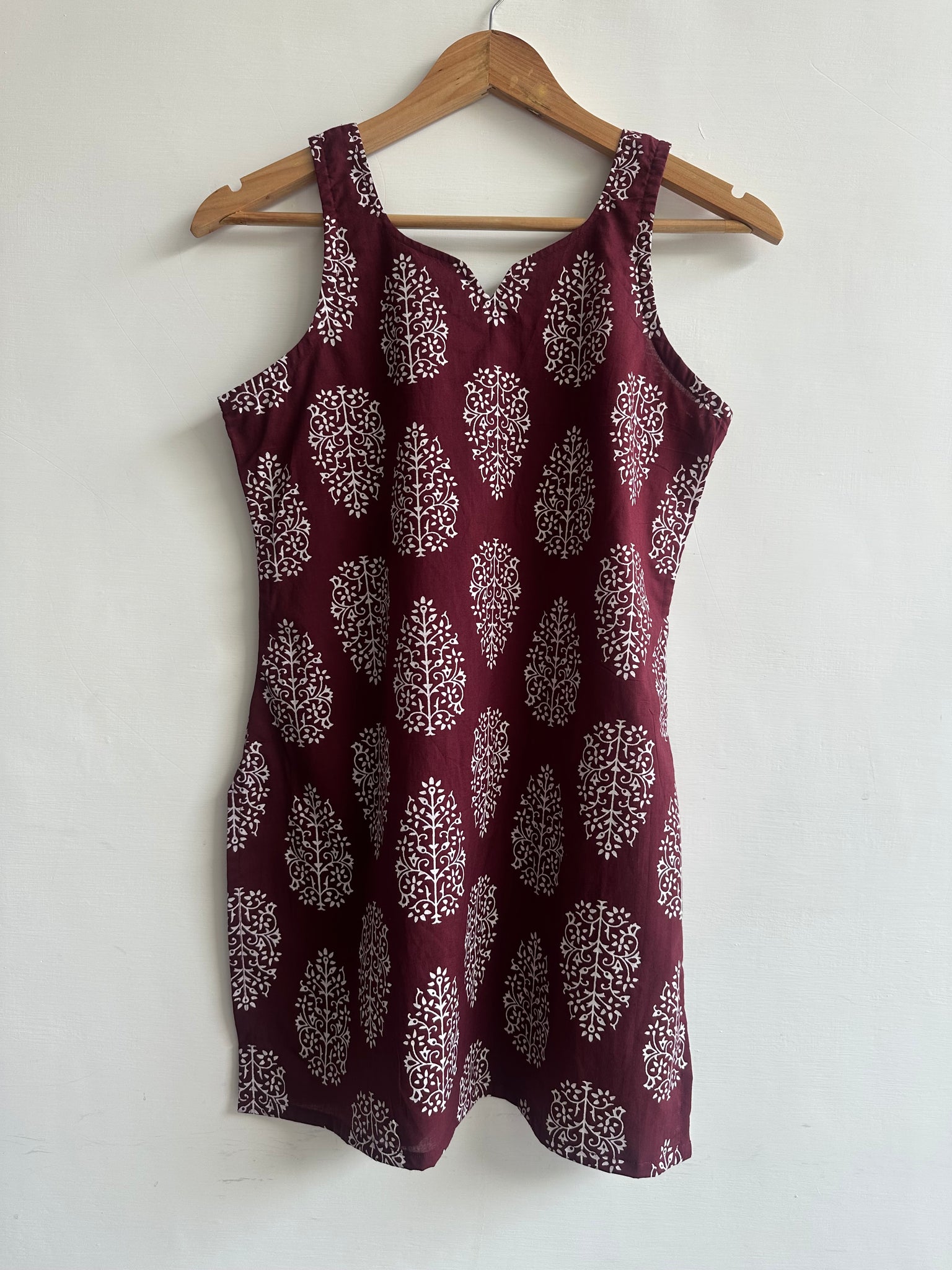 Sleeveless kurti